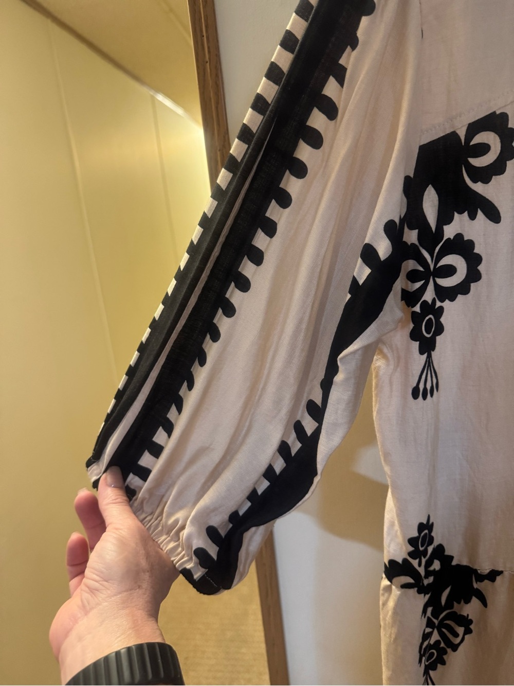 Umgee Black and Cream Midi Dress - Picture 5 of 10